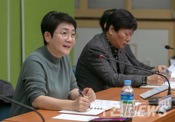 지난 9일 박정현 대덕구청장이 구청 중회의실에서 열린 1월 구정전략회의를 주재하고 있다. (사진/대덕구제공)