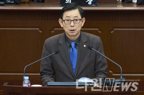 대전 서구의회 박용준 의원(더불어민주당 / 둔산1·2·3동)은 21일 제281회 임시회 제2차 본회의에서 구민의 건강증진을 위한 치유농업 육성을 제안했다.